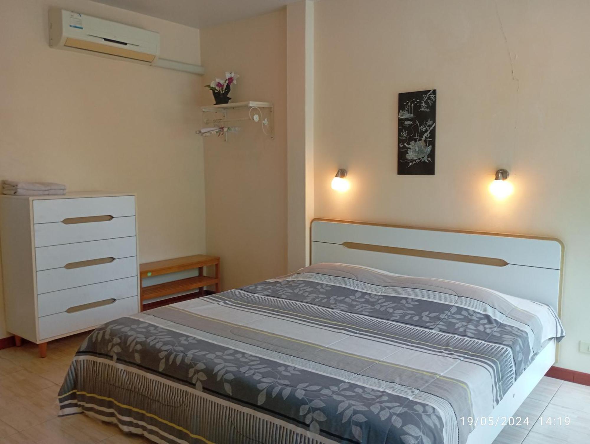 Belinda Home Ko Si Chang Bilik gambar
